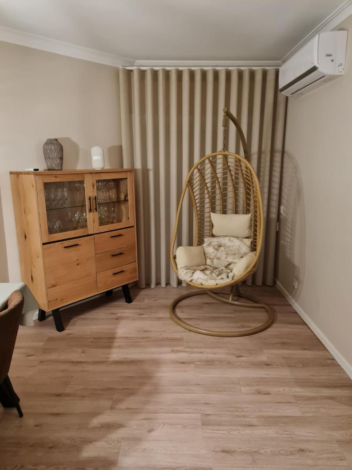 Diamante House Com Garagem Privada